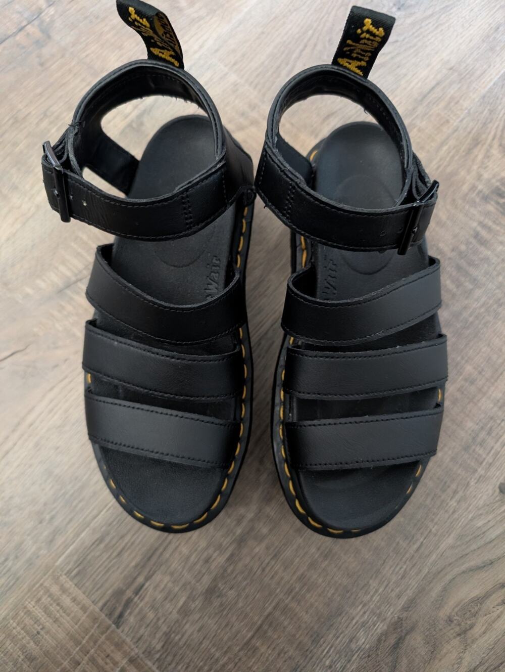 Dr. Martens Blaire Quad Womens Size 6 M Black Leather Ankle Sandals